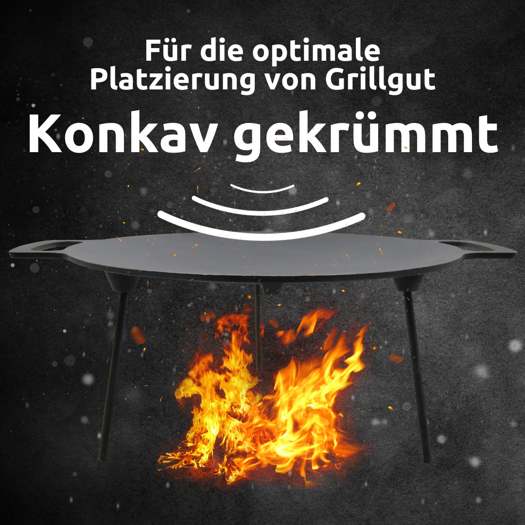 Concaaf gebogen grillplaat op driepoot boven vuur voor optimale plaatsing van het grillgoed