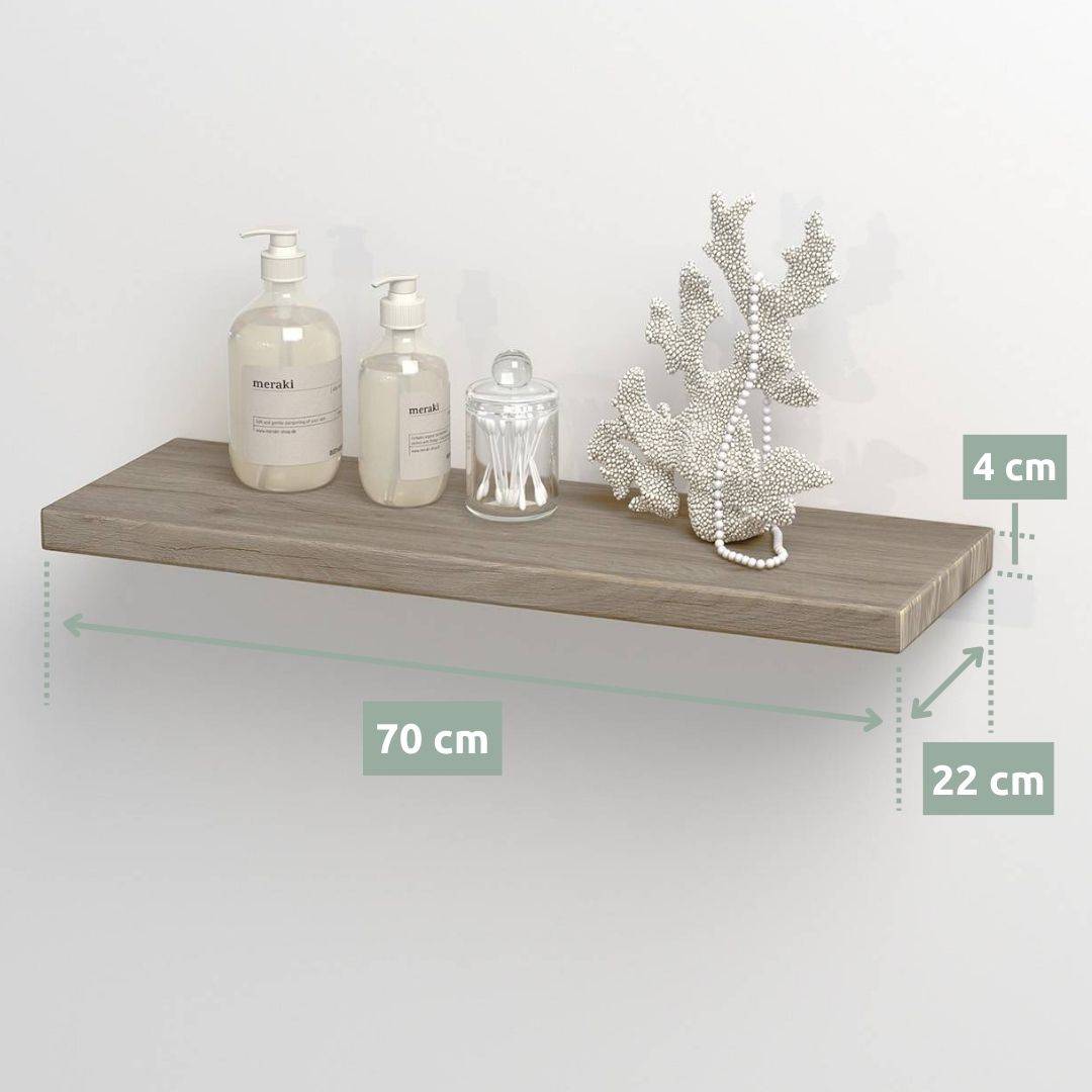 Maatgrafiek grijs wandrek eiken 70 x 22 x 4 cm met cosmeticaflessen en koraaldecoratie