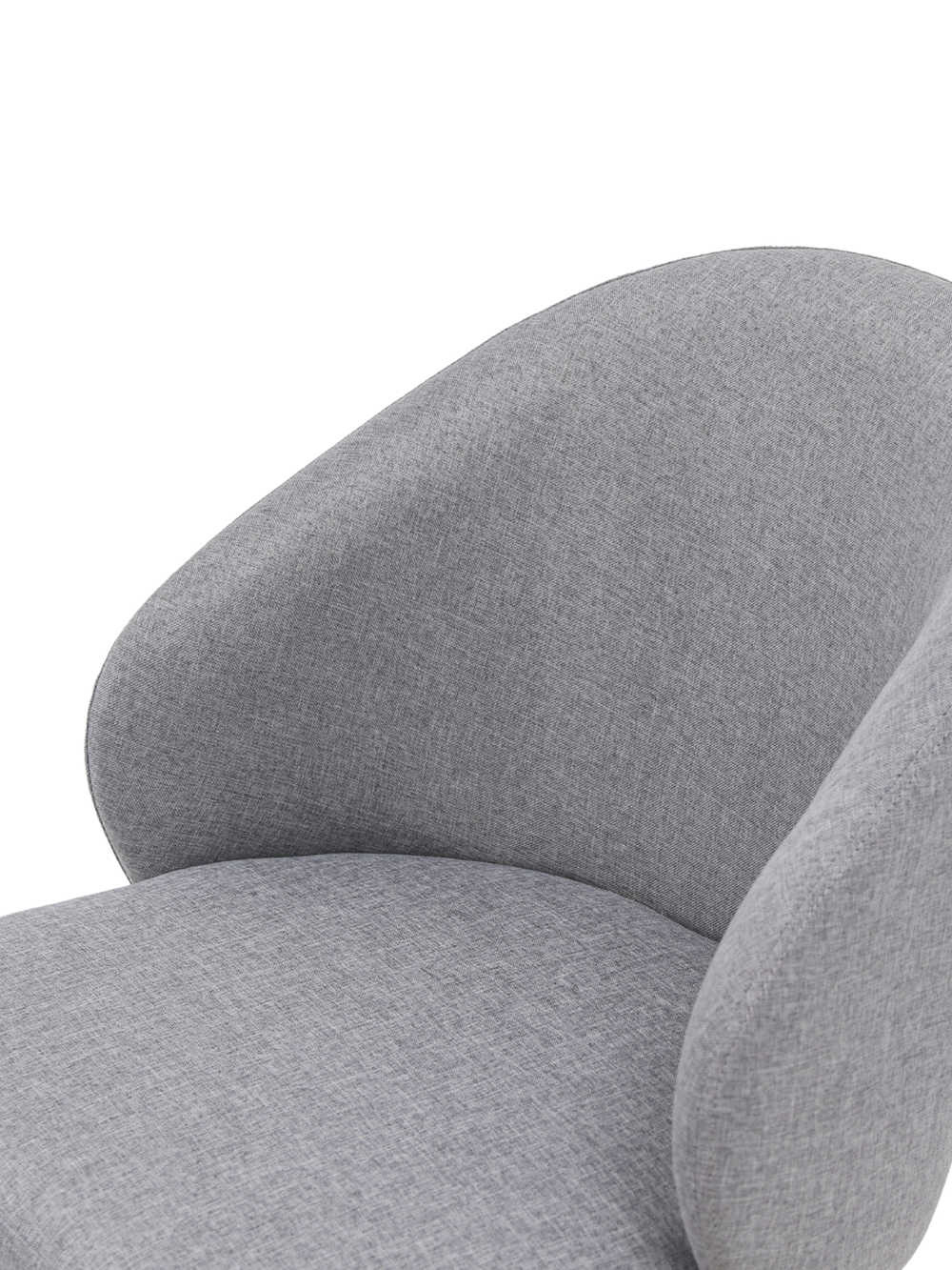 Detailweergave van de grijze bekledingsstof van een schaalstoel met gebogen rugleuning, close-up