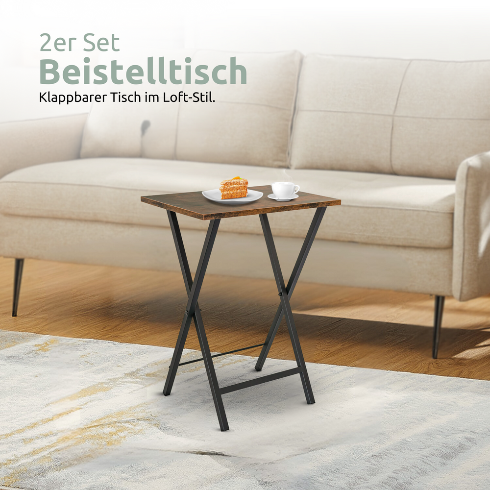 Bijzettafel in loftstijl voor een beige bank met taart en koffiekopje in de woonkamer
