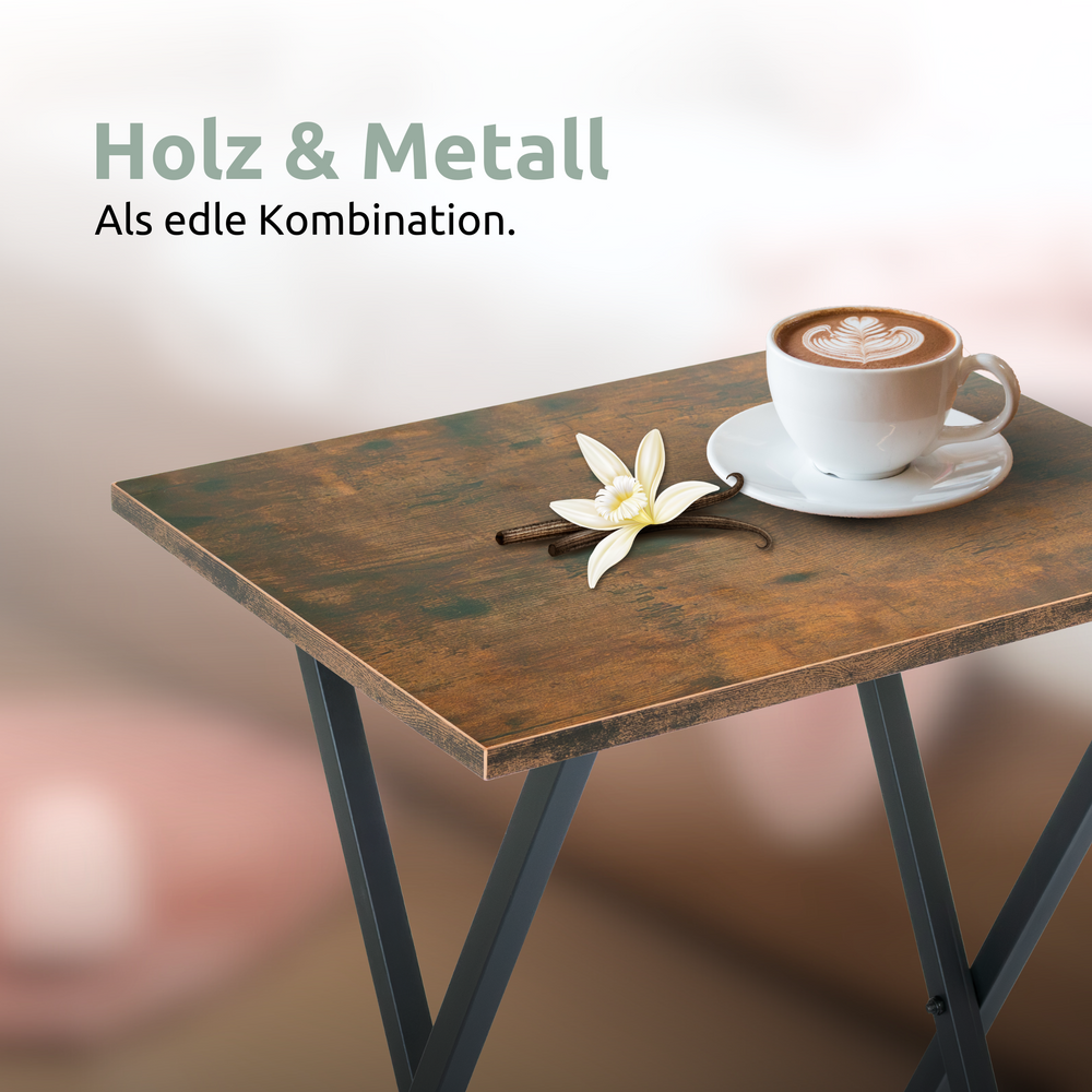 Close-up van het MDF-tafelblad in houtlook met cappuccino en zwarte metalen rand