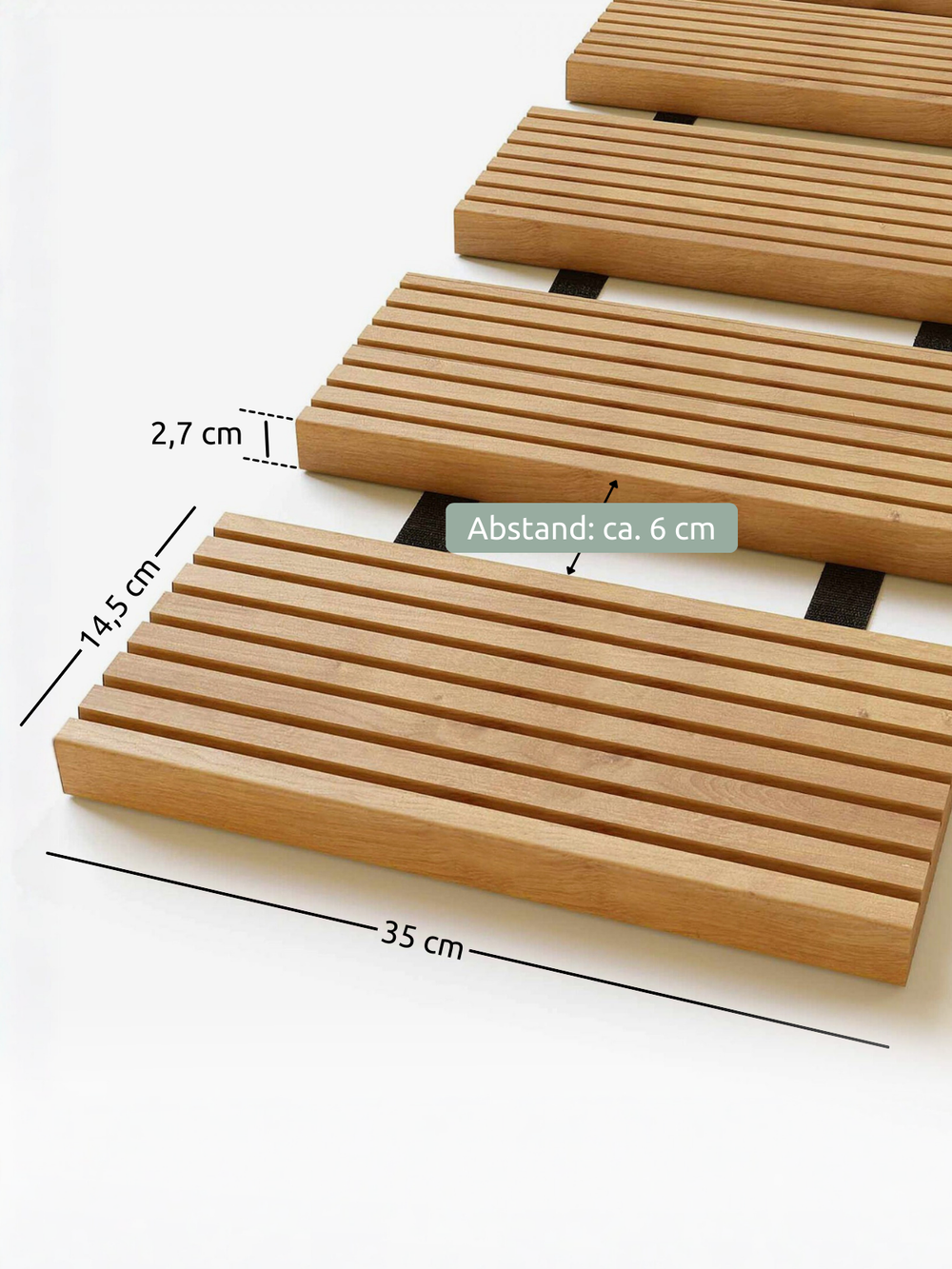 Maattekening rolpad lariks: treden 35 cm breed, 14,5 cm diep, 2,7 cm dik, afstand ca. 6 cm