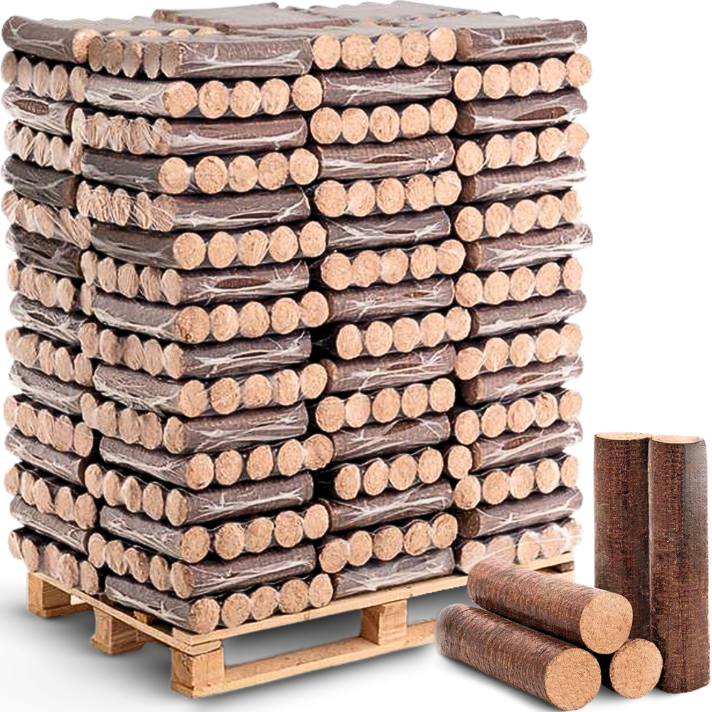 Pallet met eiken hardhoutbriketten in foliepakketten, losse ronde briketten ervoor