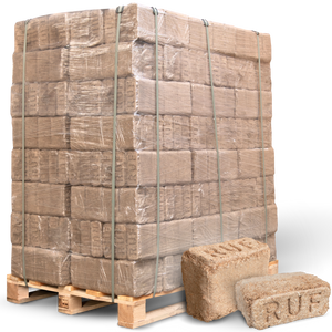 RUF houtbriketten mixhout, volle pallet met 960 kg en twee losse briketten ervoor