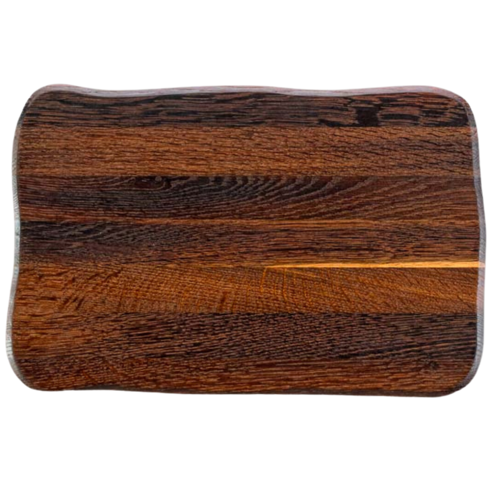 La Madera snijplank Basic van donker eikenhout, bovenaanzicht met golvende boomstamrand