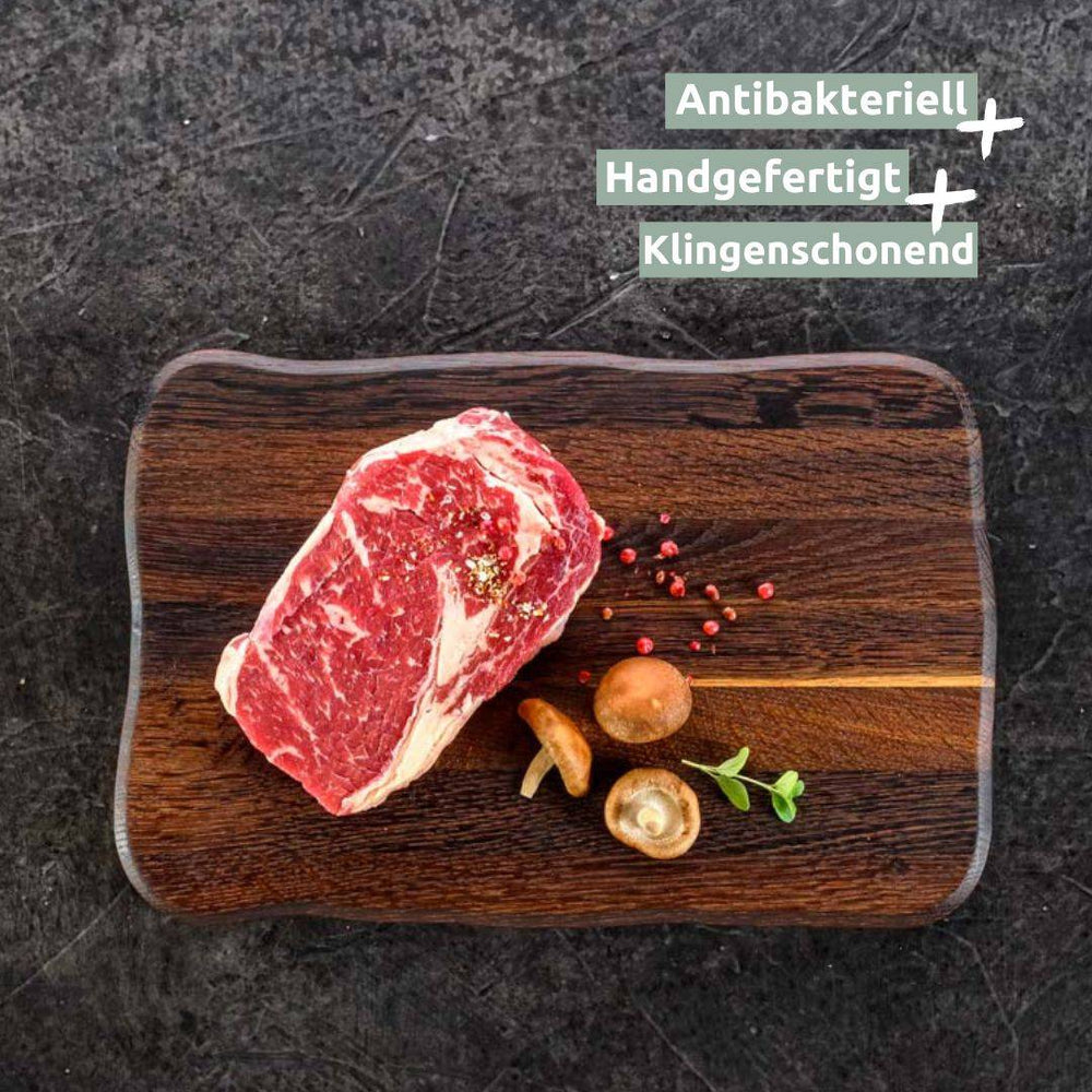 Snijplank Basic donker eiken met rauw steak, antibacterieel en mesvriendelijk