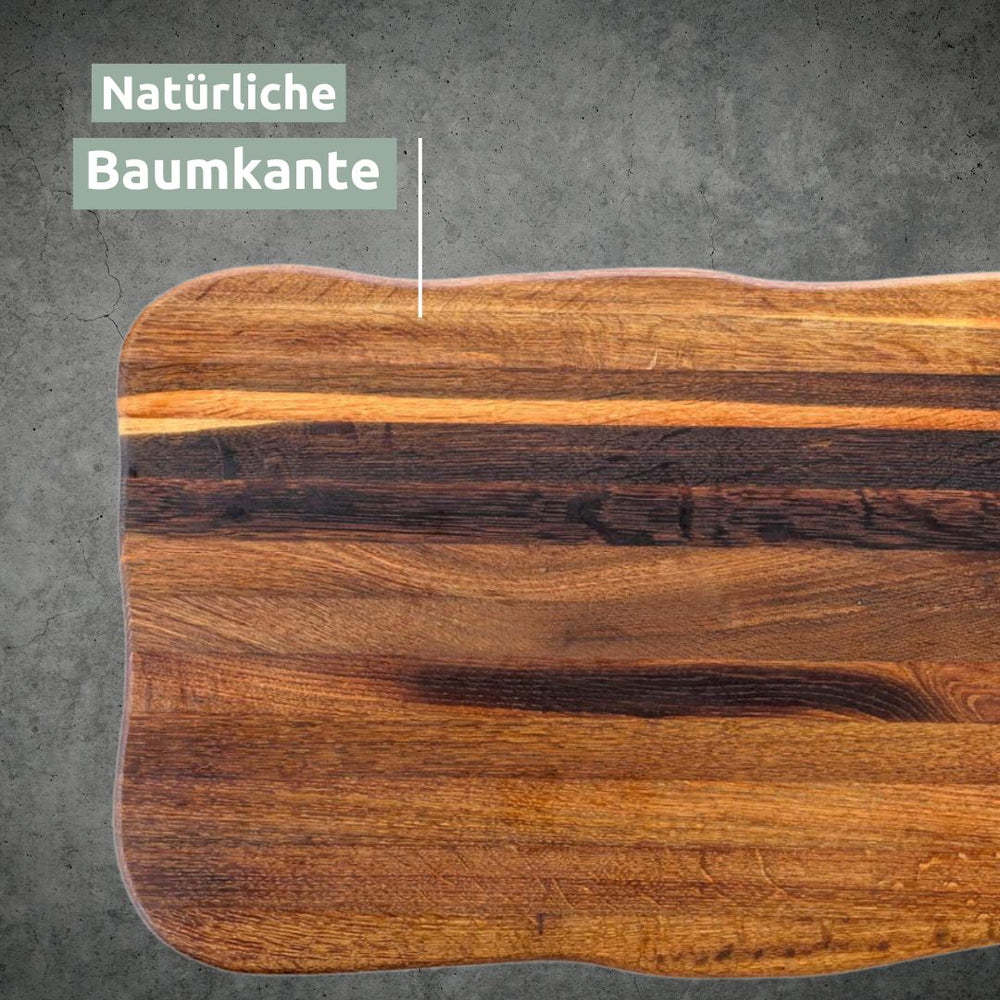 Infografiek natuurlijke boomstamrand bij de donkere eikenhouten snijplank Premium