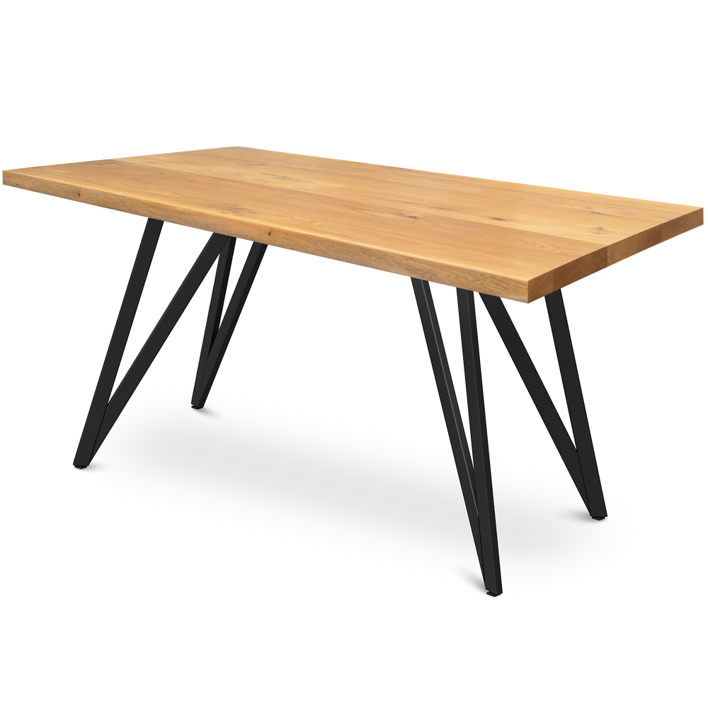Massief houten tafel van eiken met rechte rand op filigraan zwart driehoek-onderstel, vrijstaand aanzicht